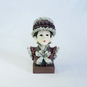 Vintage Lady with Bow & Bonnet Bust Figurine
